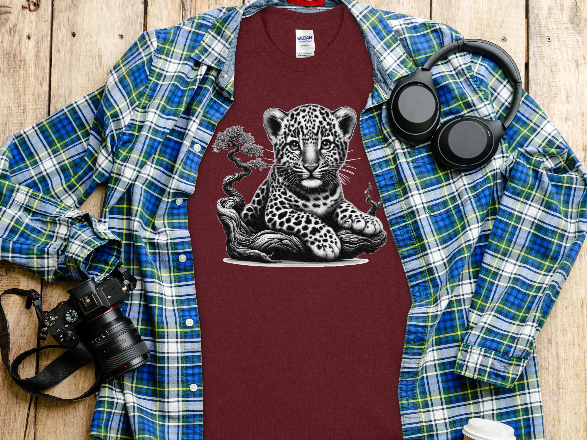 Leopard Bonsai - Coloured Gildan T-Shirt Realistic Animal Talisman Unisex Cute Tee Graphic Design