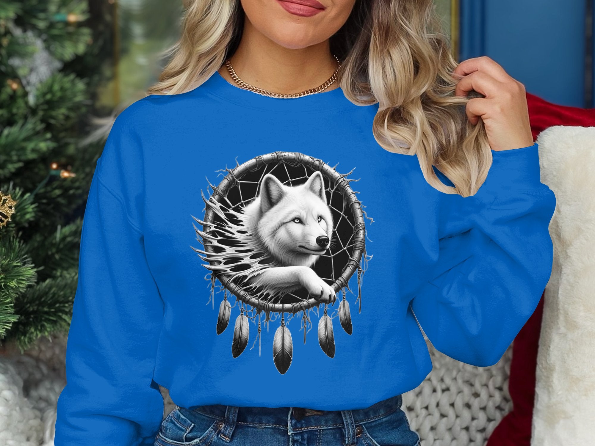 Dreamcatcher Wolf - Coloured Gildan Sweatshirt Realistic Native American Talisman Unisex Mythology Tee Graphic Design