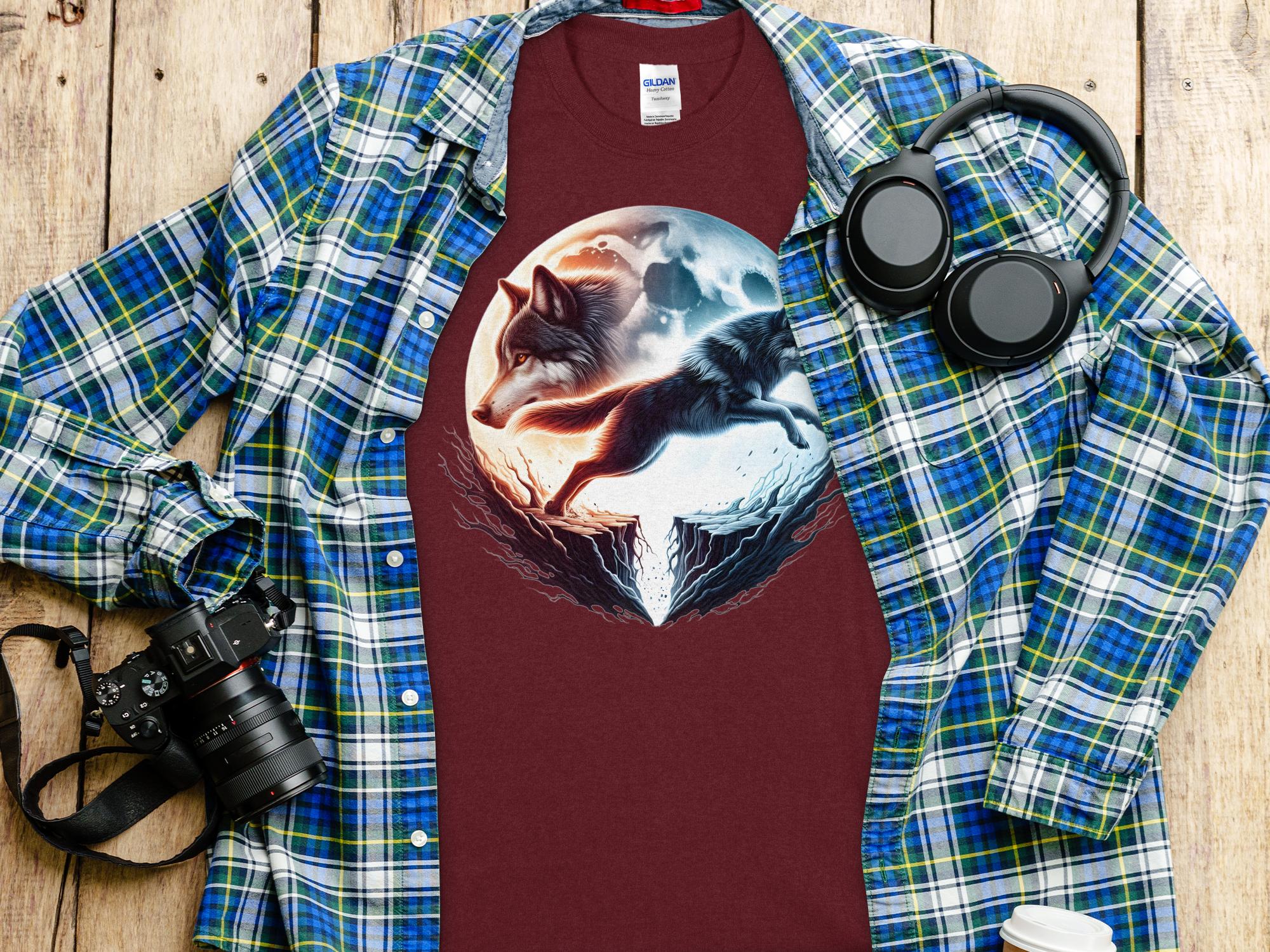 Moon Wolf - T-Shirt Realistic Full Colour Animal Talisman Unisex Mythology Tee Gildan Graphic Design