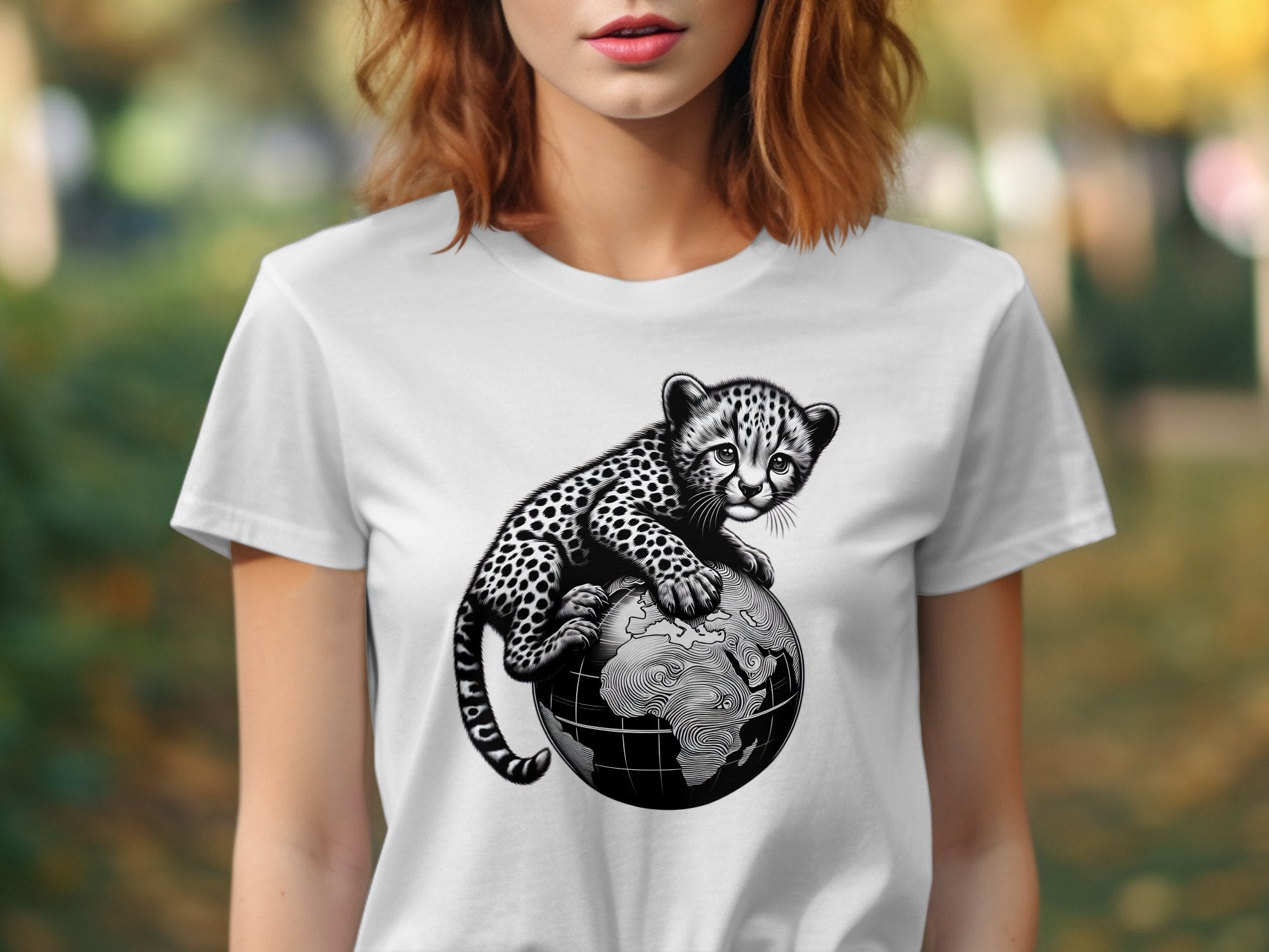 Cheetah World - Coloured Gildan T-Shirt Realistic Animal Talisman Unisex Cute Tee Graphic Design