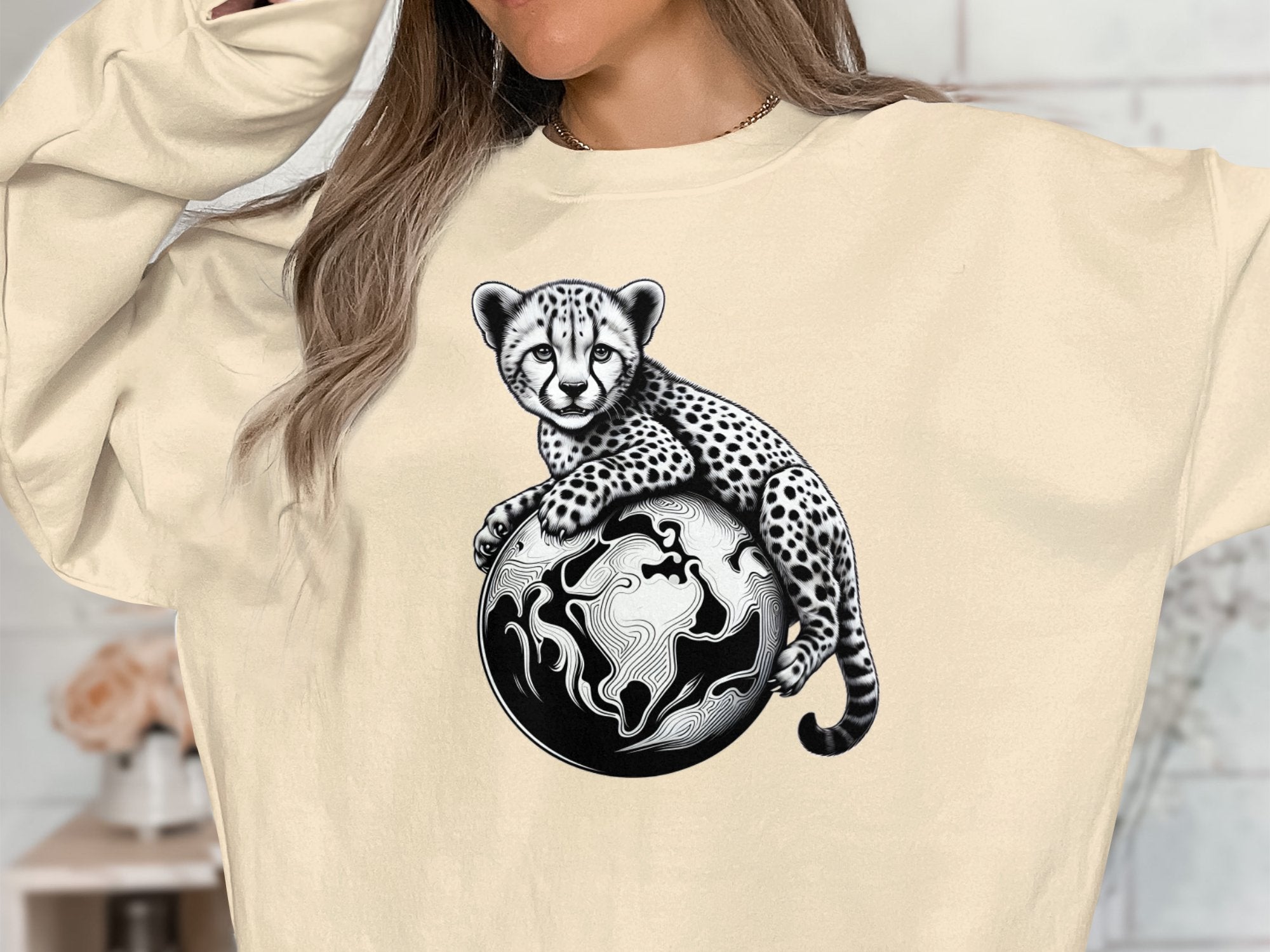 Cheetah World - Coloured Gildan Sweatshirt Realistic Animal Talisman Unisex Cute Tee Graphic Design