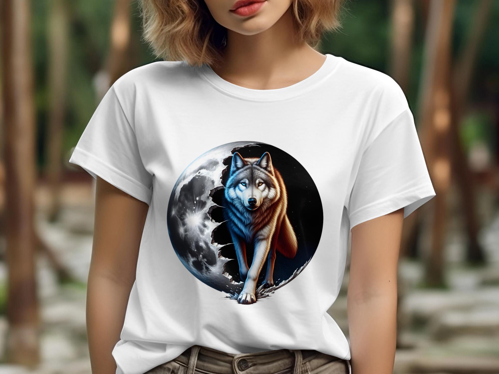 Moon Wolf - T-Shirt Realistic Full Colour Animal Talisman Unisex Mythology Tee Gildan Graphic Design