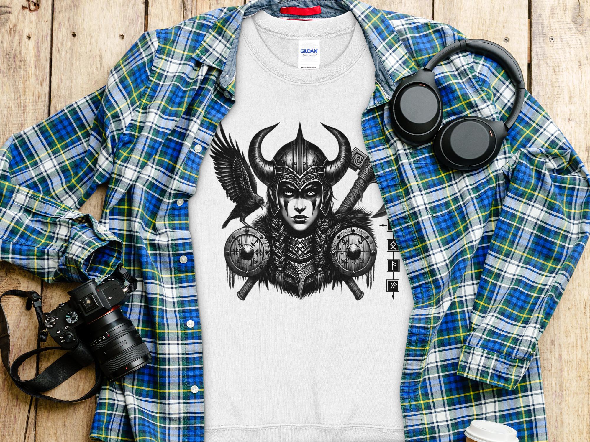 Viking Shield Maiden - Coloured Gildan Sweatshirt Realistic Norse Talisman Men Women Unisex Valhalla Tee Graphic Design